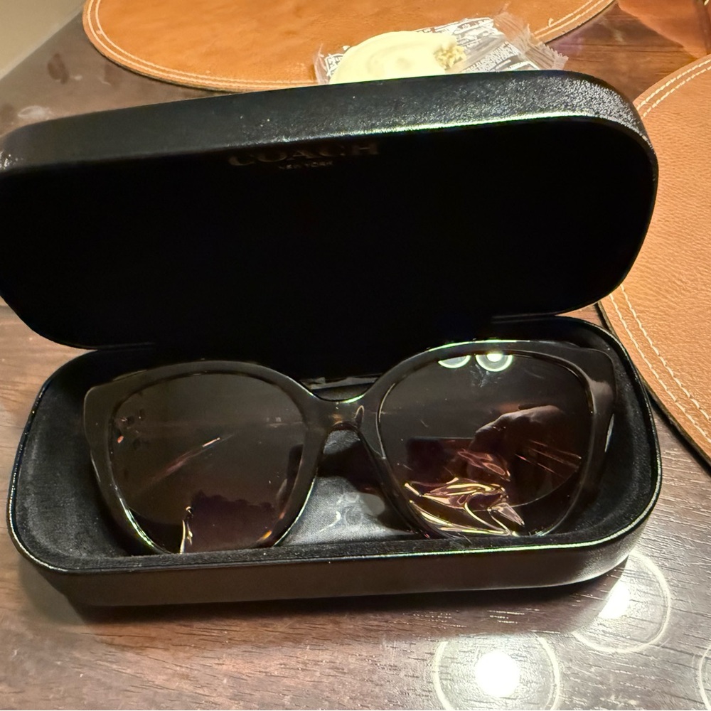 SOLD - Coach Tortoise Shell Sunglasses - Picture 7 of 9